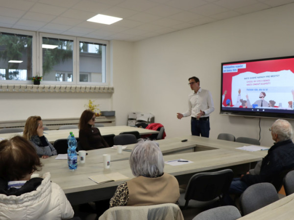 Nápady Seničanov sa týkajú hlavne ihrísk, lavičiek a dopravy