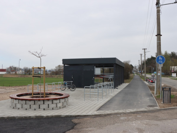 Senica rozširuje sieť cyklotrás: Nové úseky na Železničnej i do Dojča prepájajú mesto s regiónom i vlakovou stanicou