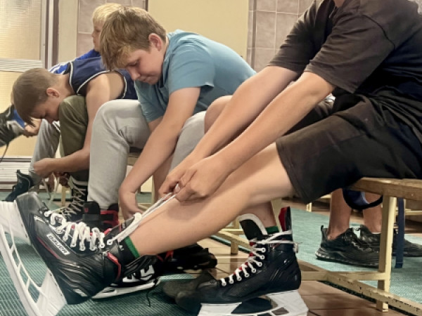 Zimný štadión v Senici: údržba, nová rolba a plány na veľkú modernizáciu chladenia