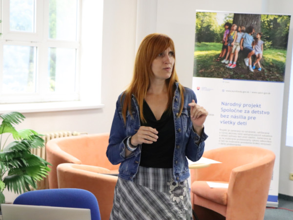 Odborný seminár o vzťahovej väzbe a prevencii násilia voči deťom