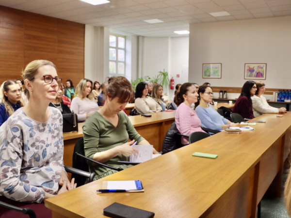 STRETNUTIE PROFESIONÁLOV: DEŇ SOCIÁLNYCH PRACOVNÍKOV V SENICI