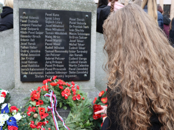 Senica si uctila Deň vojnových veteránov