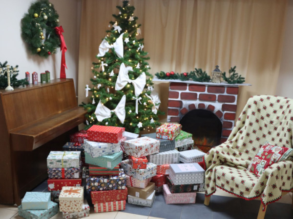 Zbierka Koľko lásky sa zmestí do krabice od topánok v Senici prekonala očakávania