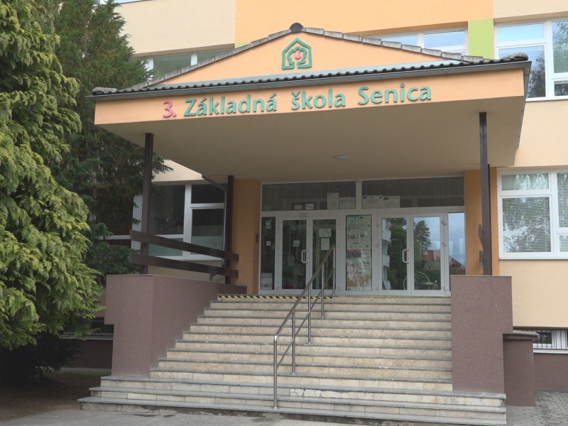 Základná škola na Sadovej ulici organizuje letnú školu