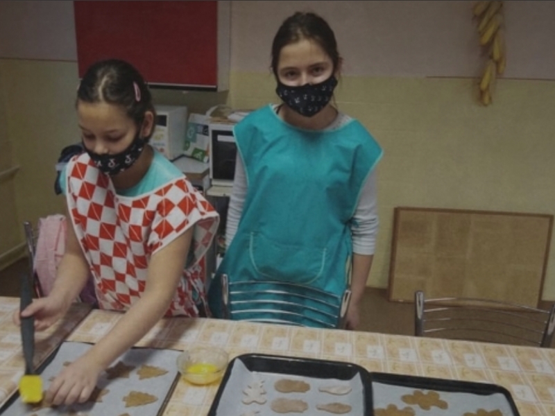 Aj na Spojenej škole v Senici sa učí dištančnou formou