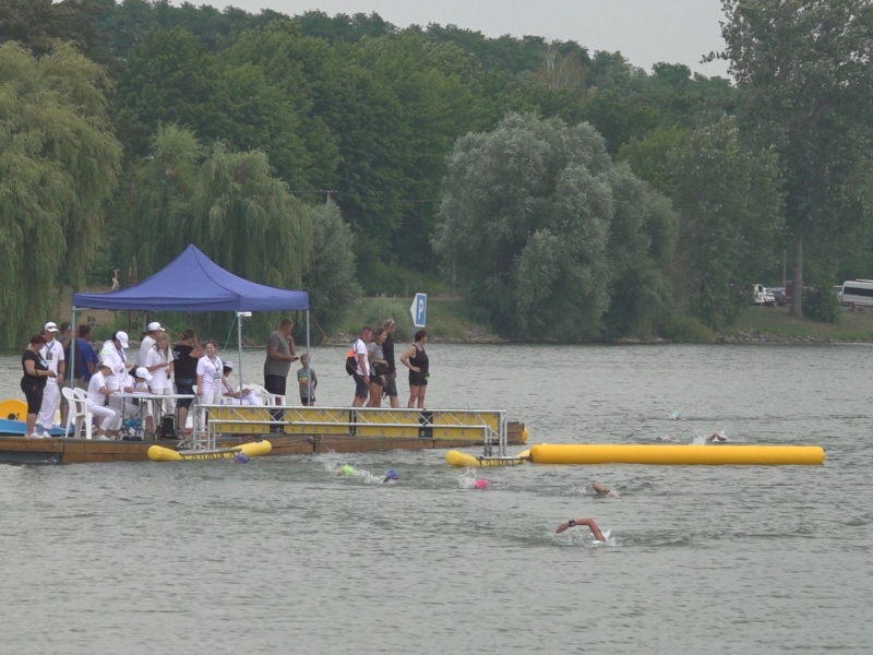 Kunovský plavecký maratón hostil 57 plavcov na súťaži v diaľkovom plávaní
