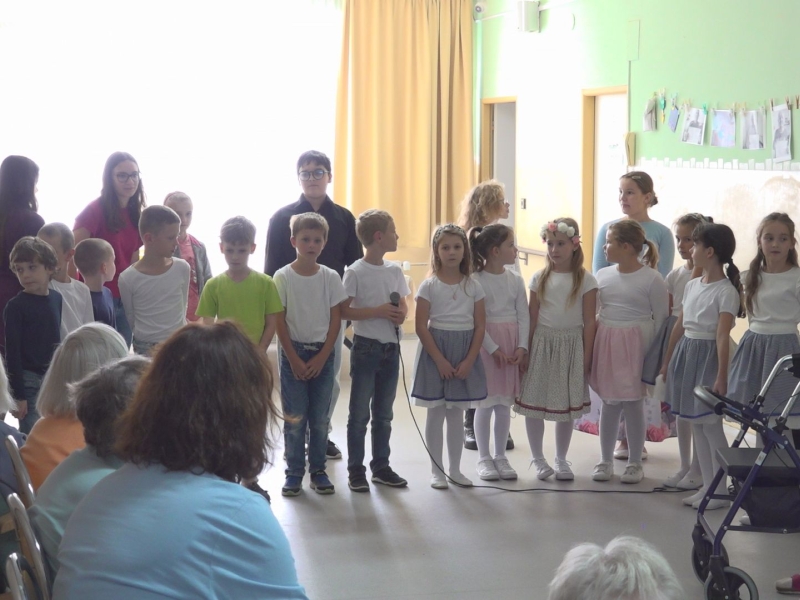 Deti potešili klientov Zariadenia sociálnych služieb