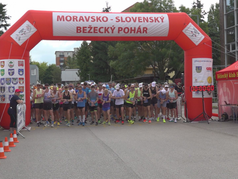 35. ročník Záhoráckeho maratónu a 20. ročník Záhoráckeho polmaratónu