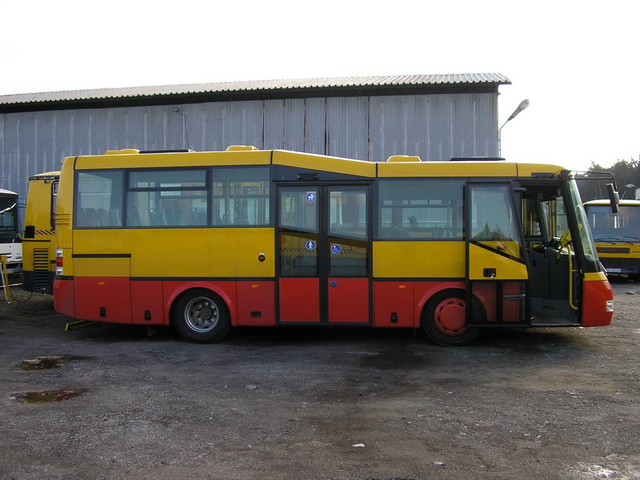 bus1010375