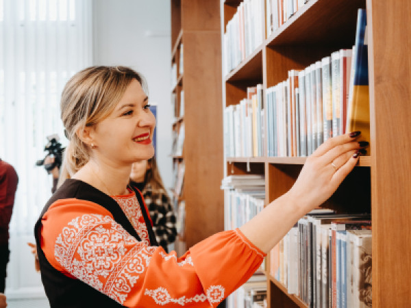 Týždeň slovenských knižníc štartuje: Senica láka na čítanie v autobuse aj registráciu nových členov zdarma